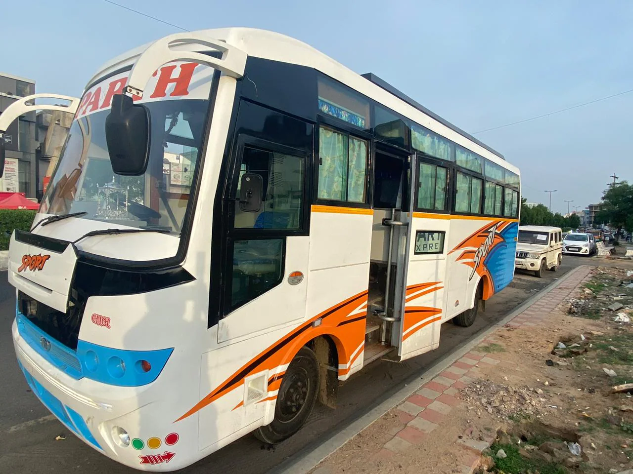 mini bus 37 seater ac